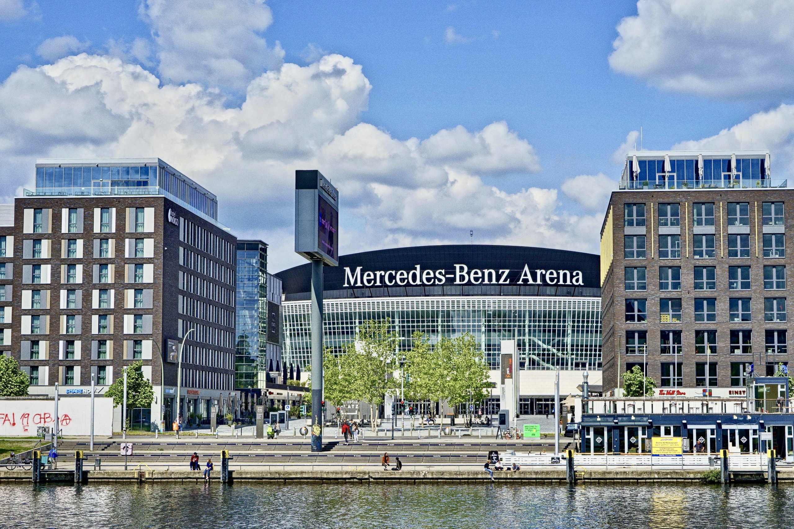 Das neue Stadtviertel entsteht rund um die Mercedes-Benz Arena. Foto: Imago/Pop-Eye